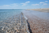 Песчано-галечный пляж в Крыму